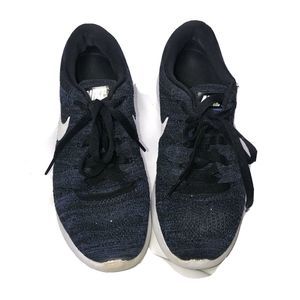 Nike Women‎ LunarEpic Flyknit Running Sneaker